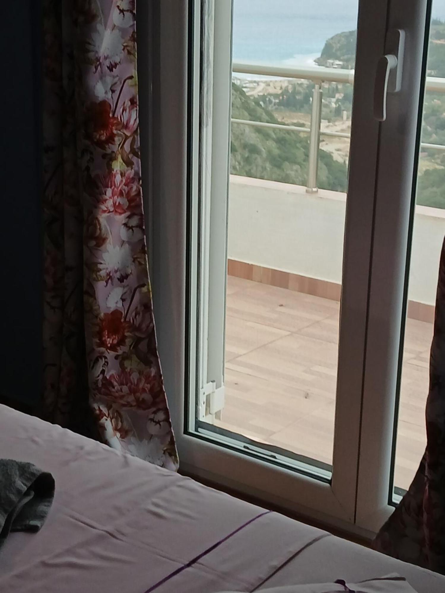 Tolis Rooms Himare Luaran gambar